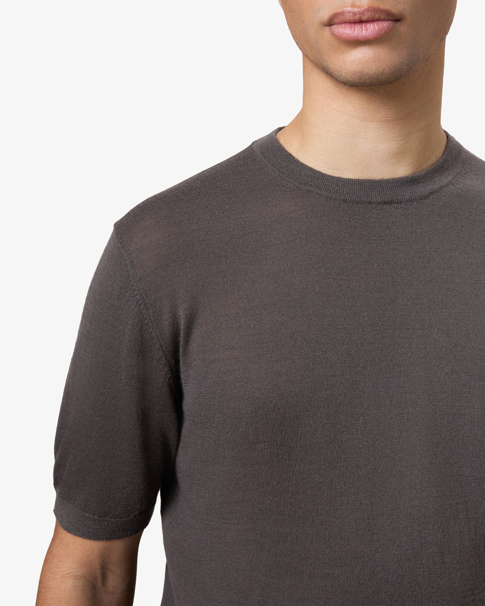 Cashmere shortsleeve - Wood Carving